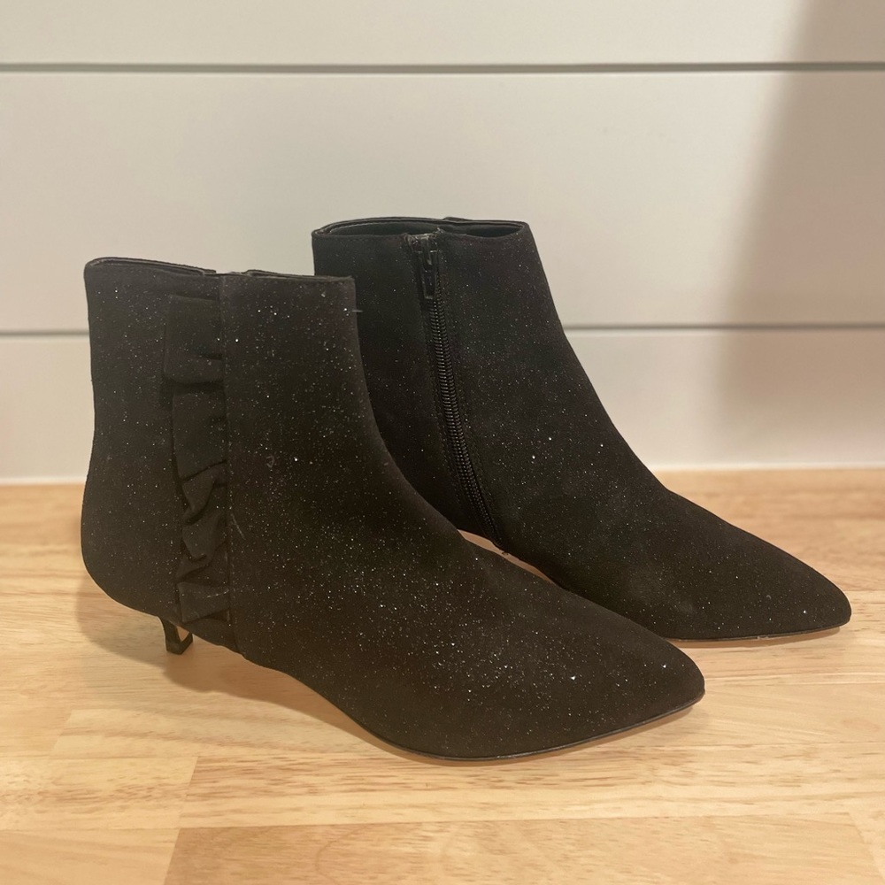 Sesto Meucci Bayley Glittered Booties. Black. Size 7.5